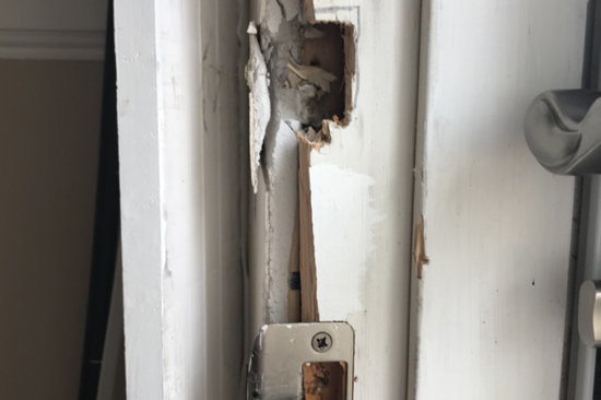 Aurora frame door repair